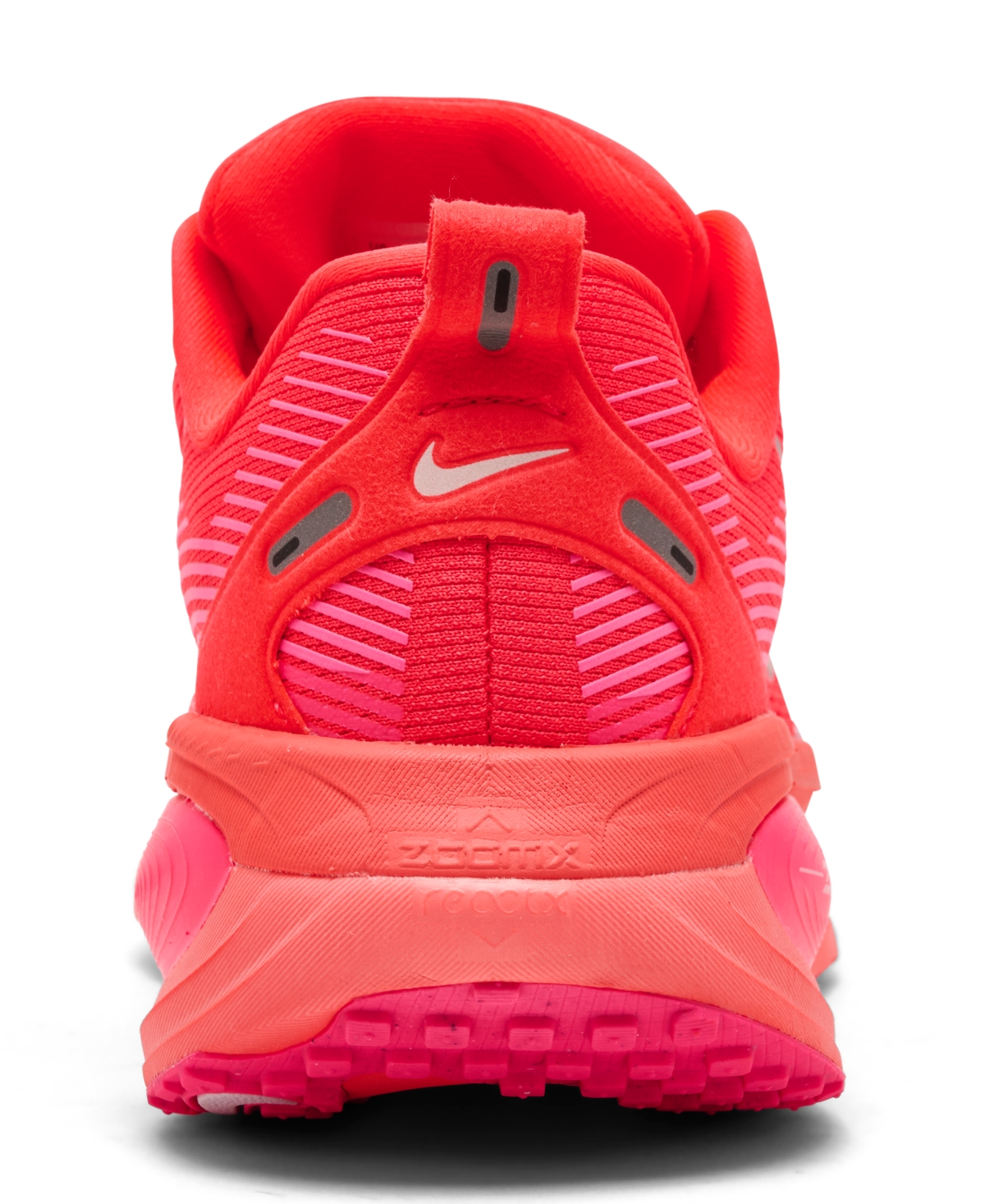 Nike Vomero 18 Running Shoe In Red