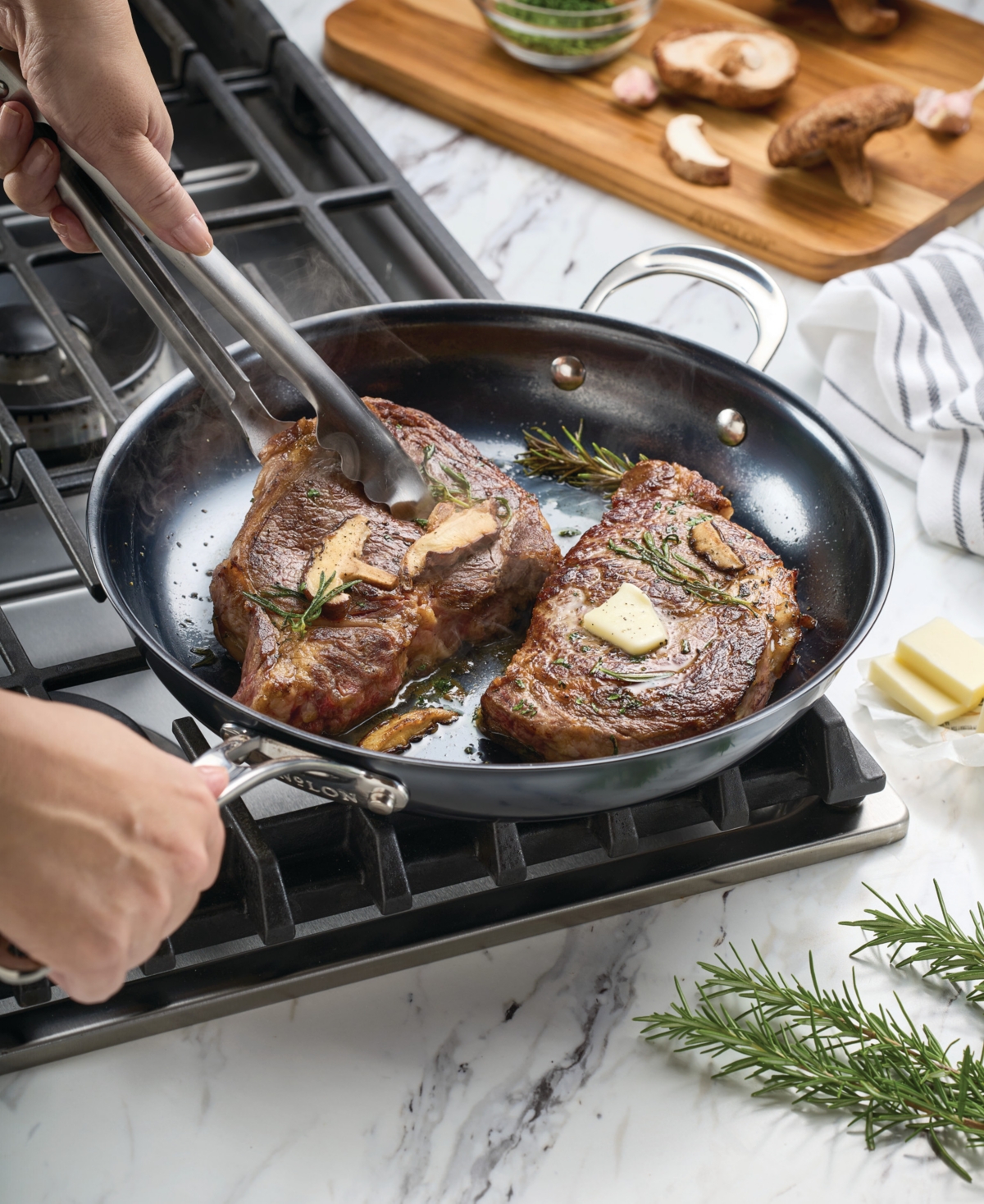 Anolon Everlast N2 Carbon Steel 12" Frying Pan In Black
