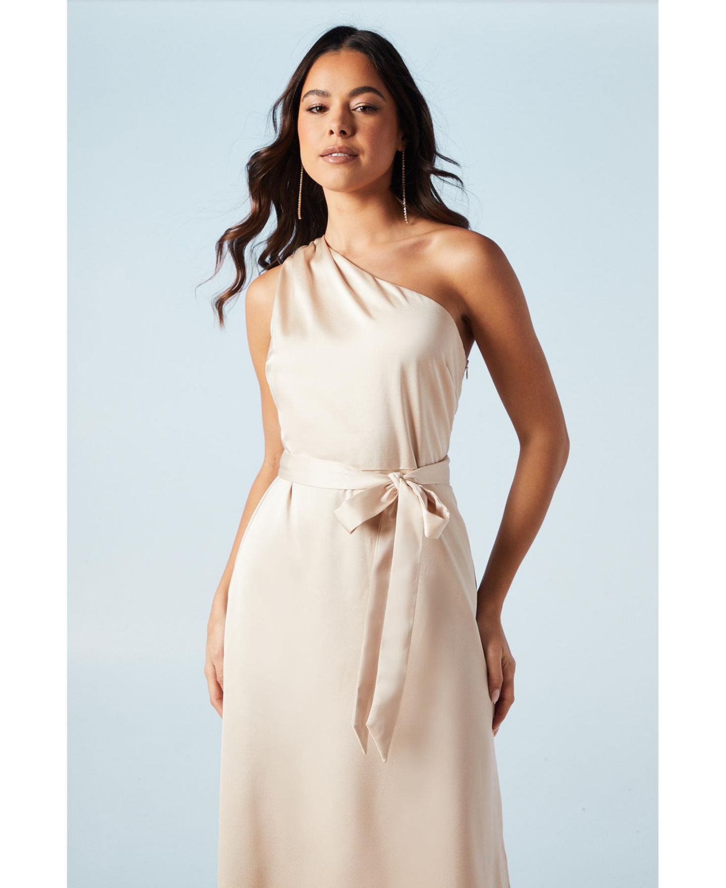 Женское платье Oasis One Shoulder Satin Maxi Bridesmaid, цвет: Шампань — фото 4