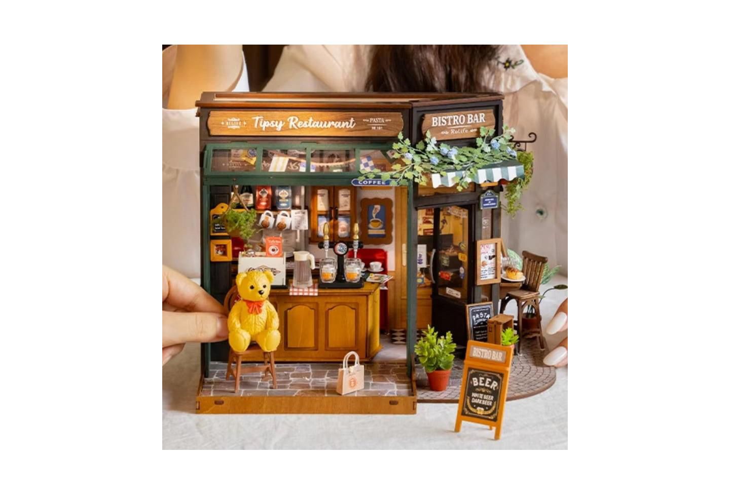 Детские игрушки Robotime 3D Puzzles Miniature House Kit Tipsy Restaurant DIY Birthday Gifts Valentine's Day Birthday Gifts, Multicolored, 2.72"2.72"5.71 — фото 5