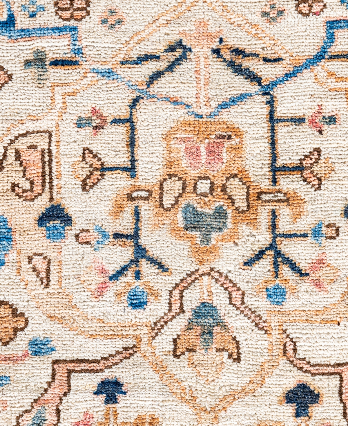 Adorn Hand Woven Rugs Serapi M0103-146 8'9"x11'10" Area Rug In White