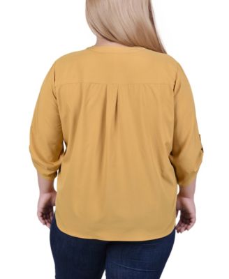 Plus Size 3/4 Tabbed Sleeve Y Neck Top