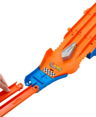 Monster Trucks Sharks vs Dinos Racedown Destruction Track Set