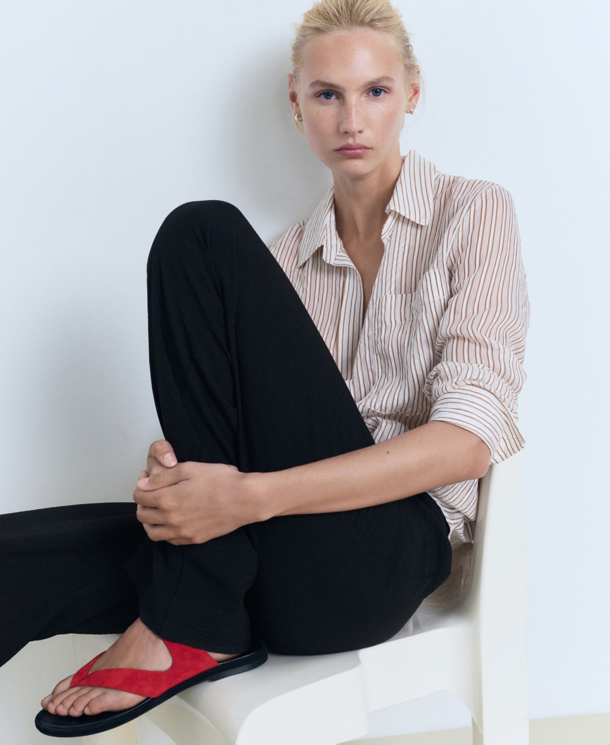 Mango Straight Fit Pleated Pants In Black