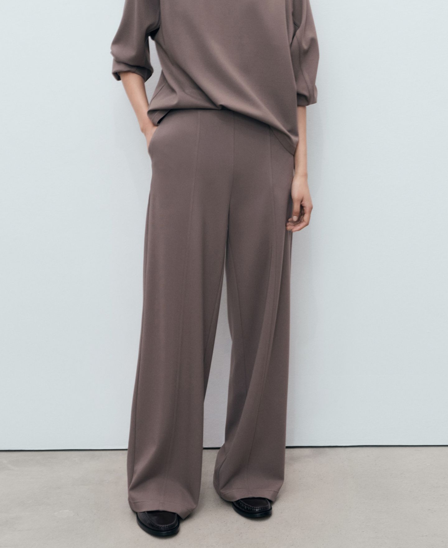 Женские брюки Mango Elastic Waist Jogger, цвет: Средний коричневый — фото 2