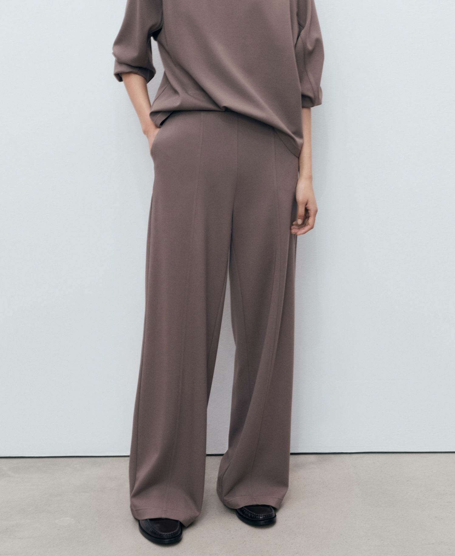 Women's Elastic Waist Jogger Pants