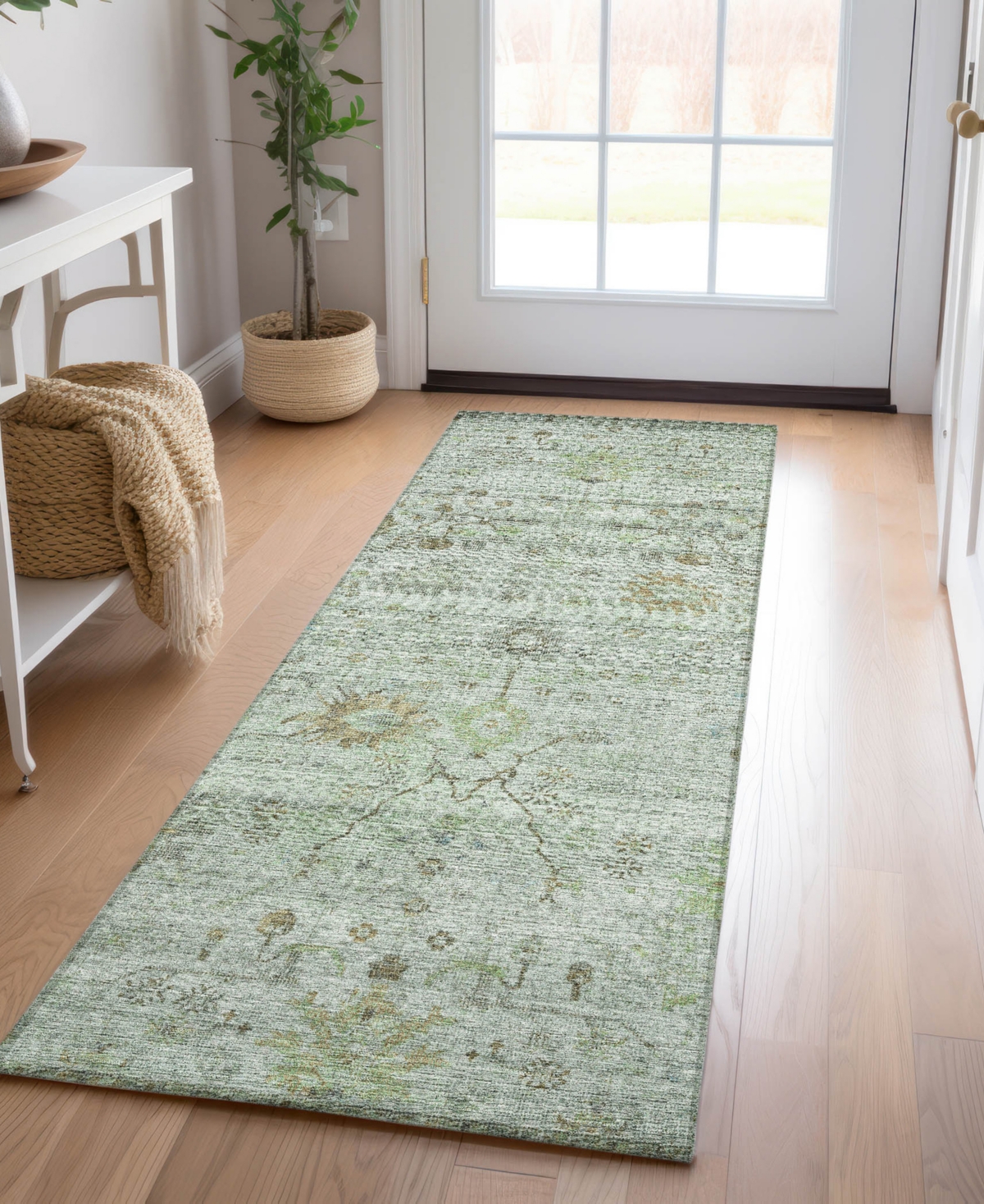 Dalyn Solace Sl4 2'3"x7'6" Runner Area Rug In Green