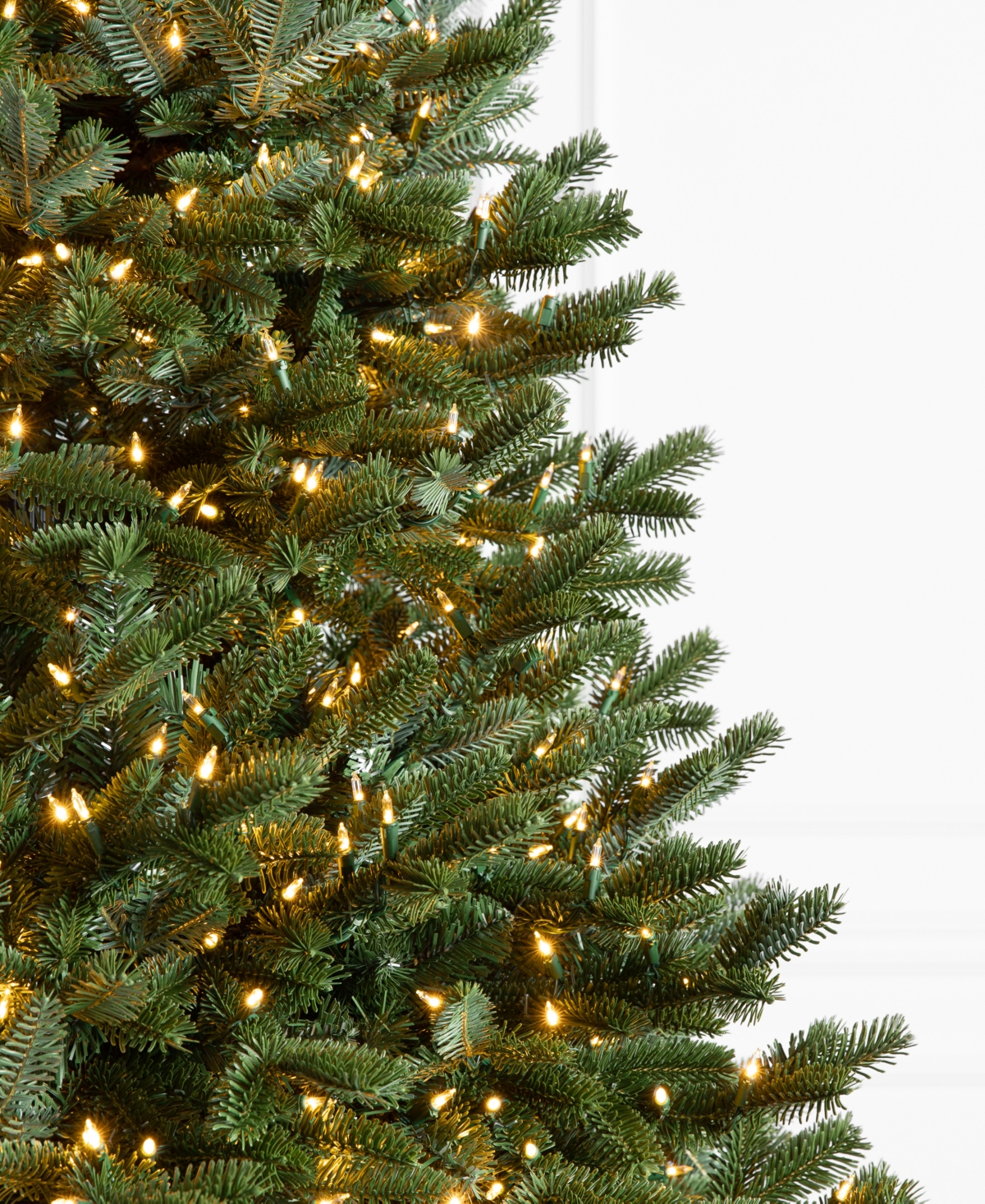 Balsam Hill 6.5' Pre-lit Fraser Fir Ledc Artificial Christmas Tree In Green