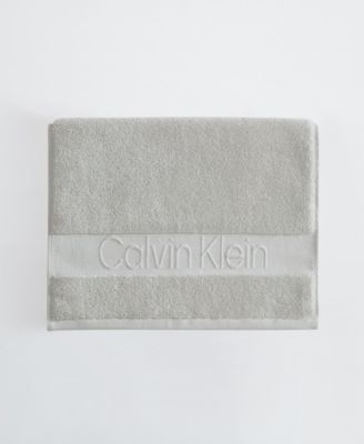Iconic Cotton Jacquard Hand Towel, 30" x 16"