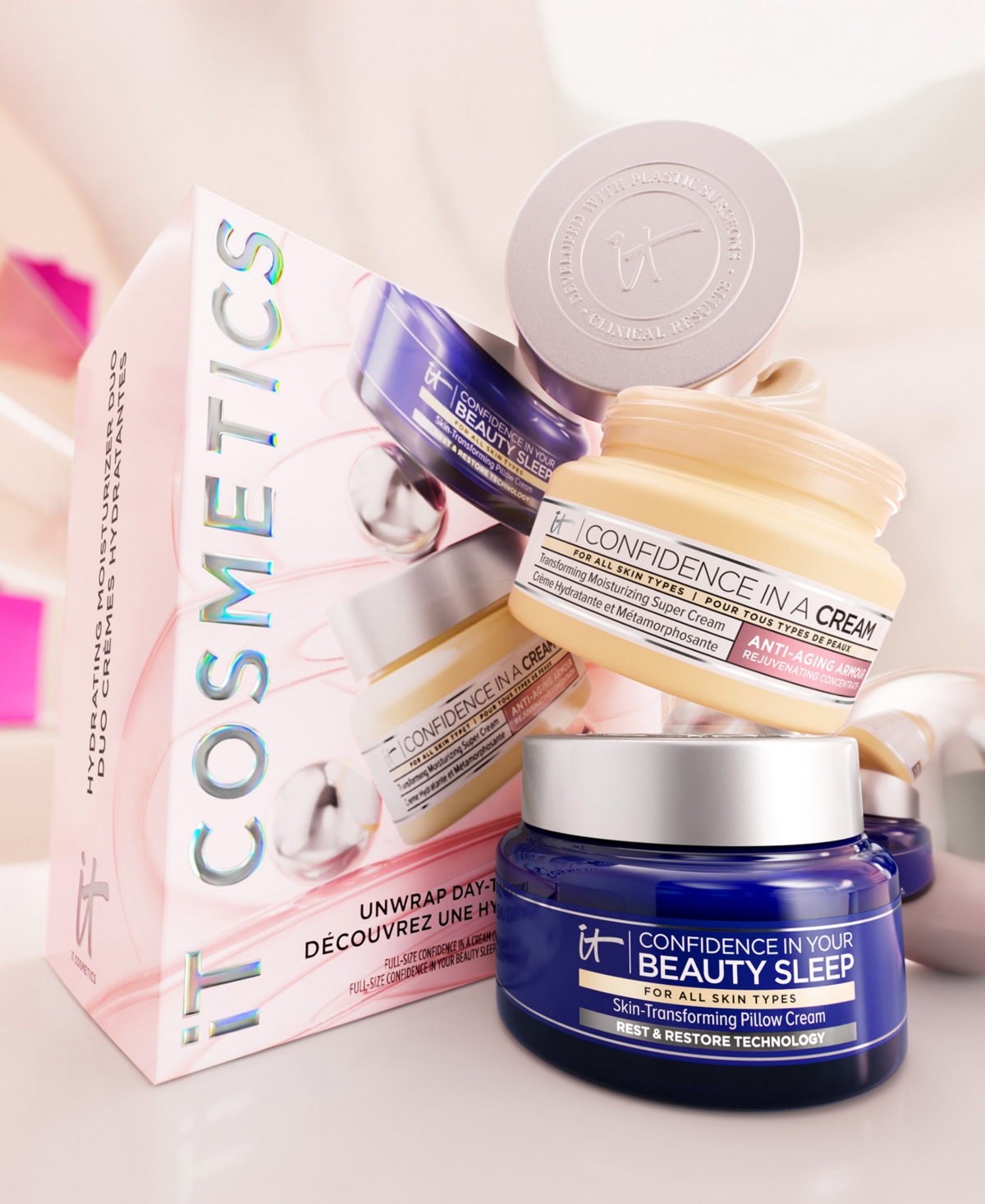 It Cosmetics Unwrap Day-to-night Hydration Skincare Set In Transparent