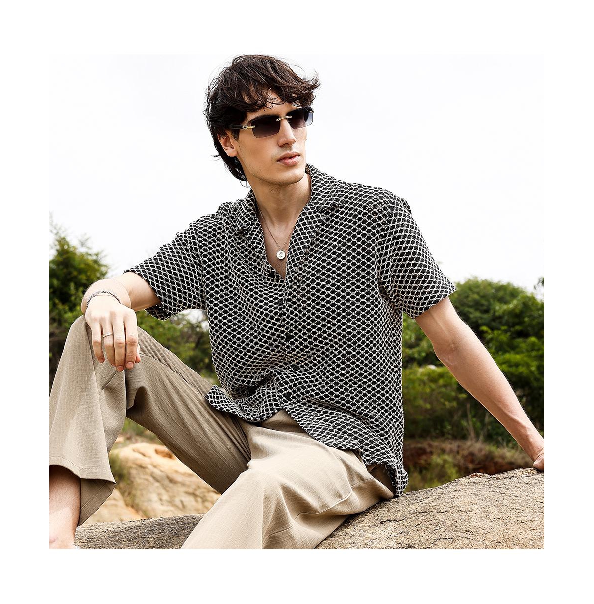 Campus Sutra Men's Midnight Black & Powder White Contrast Rhombus Oversized Shirt