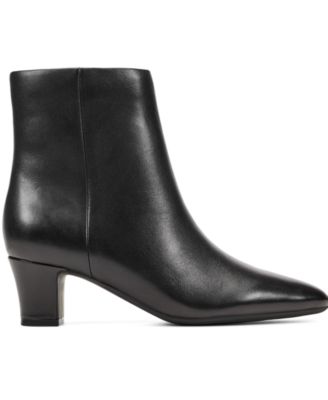 Women's Isra eFlex Tapered Block Heel Dress Booties