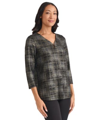 Petite Two Tone Keyhole V-Neck Top