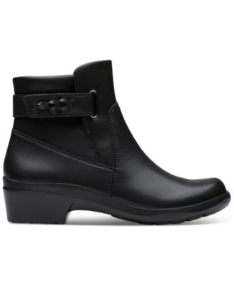 Collection Women's Angie Serena Wedge Booties