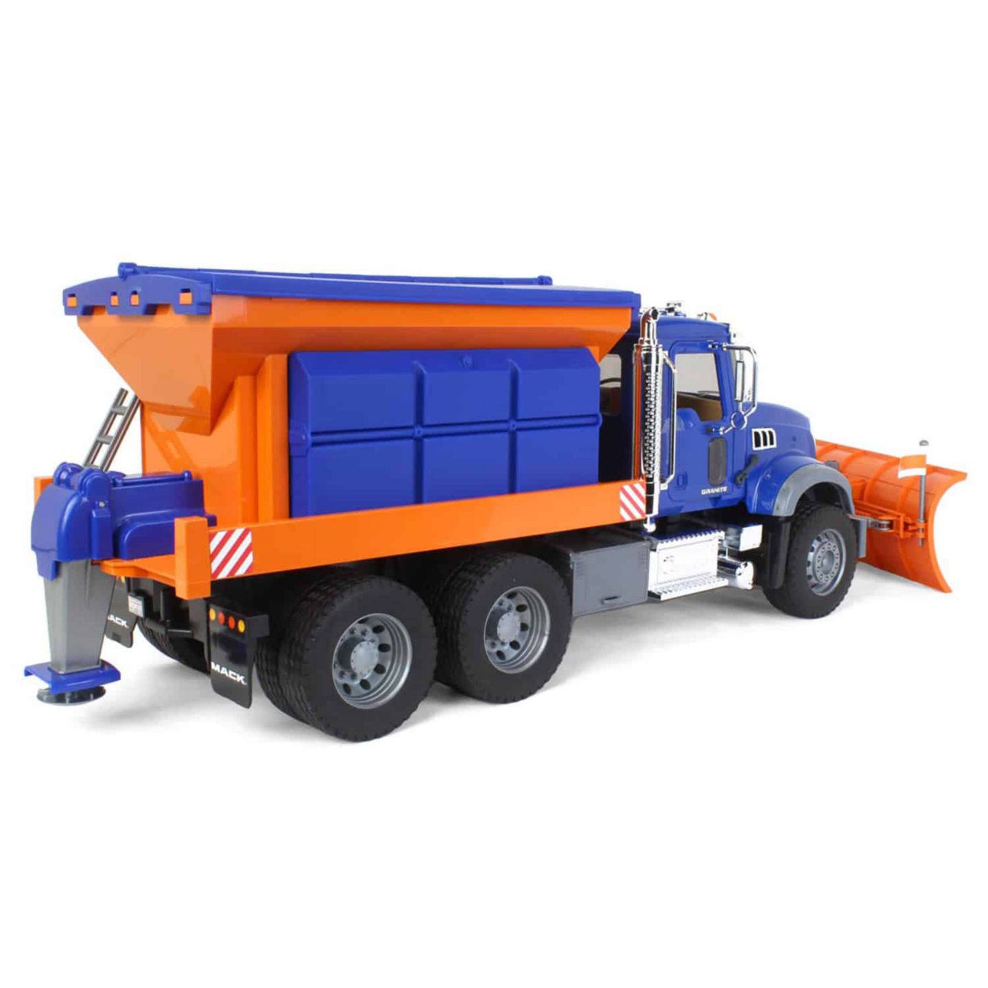 Детская игрушка Bruder 1:16 Scale Mack Granite Snow Plow Truck — фото 3