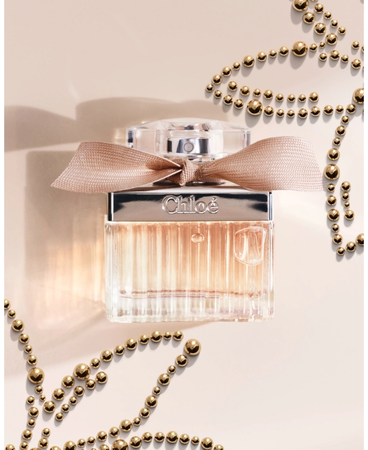 Chloé Christmas 2025 Signature Eau De Parfum 100ml Gift Set In Neutral