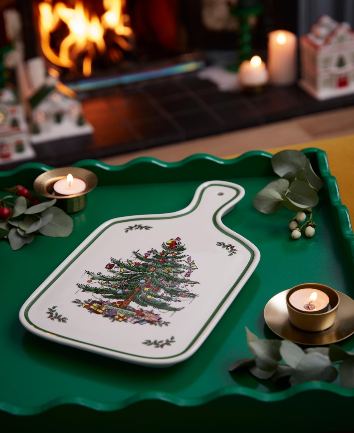 Spode Christmas Tree Serving Board In Green