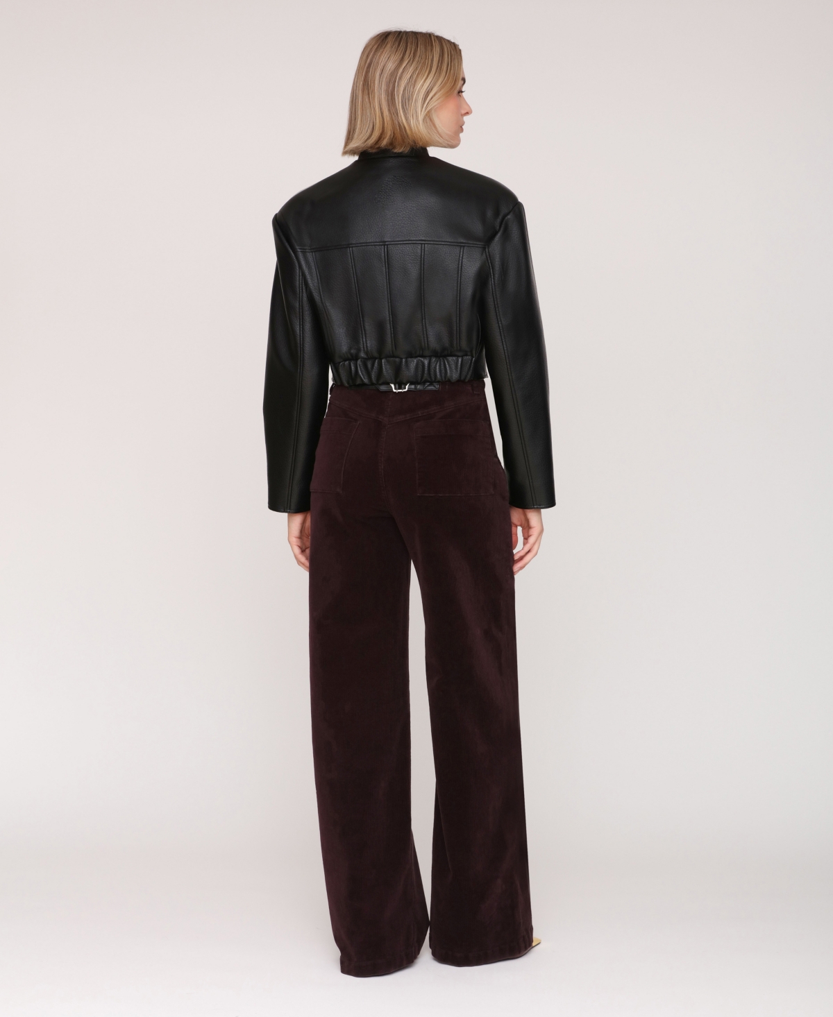 Avec Les Filles Women's Wide Shoulder Cropped Jacket In Black