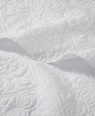 Quebec Quilted Throw, 60" x 70"