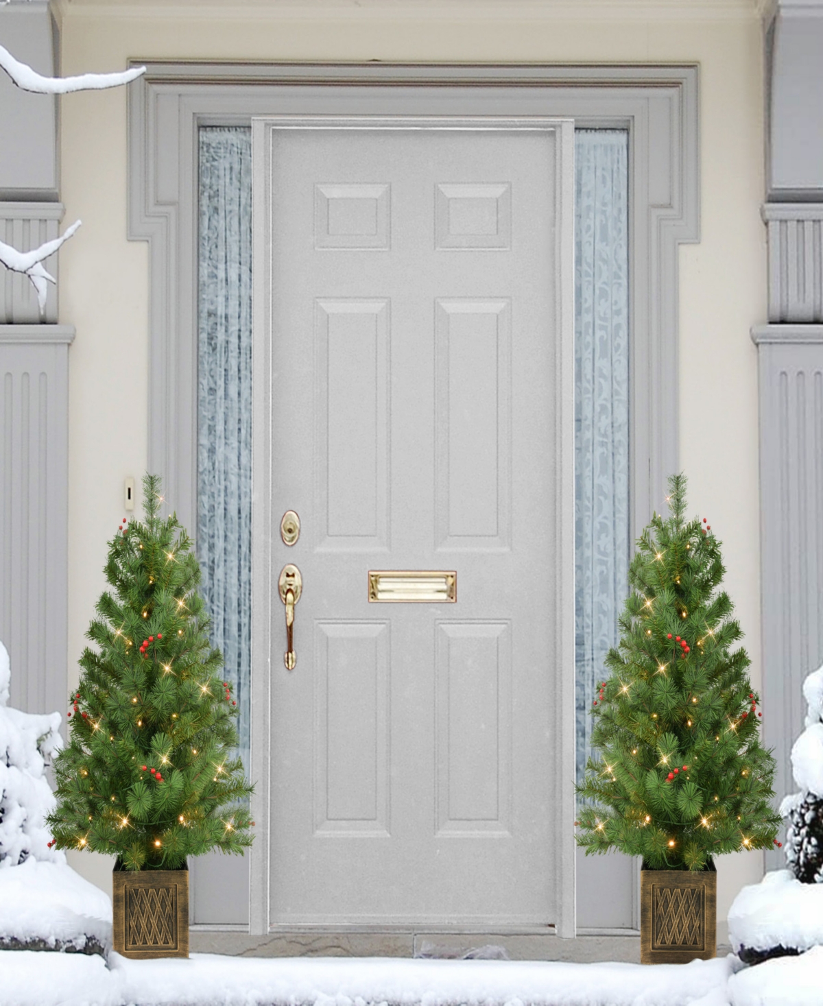 Puleo 3.5' Artificial Pre-Lit Potted Adorned Tree