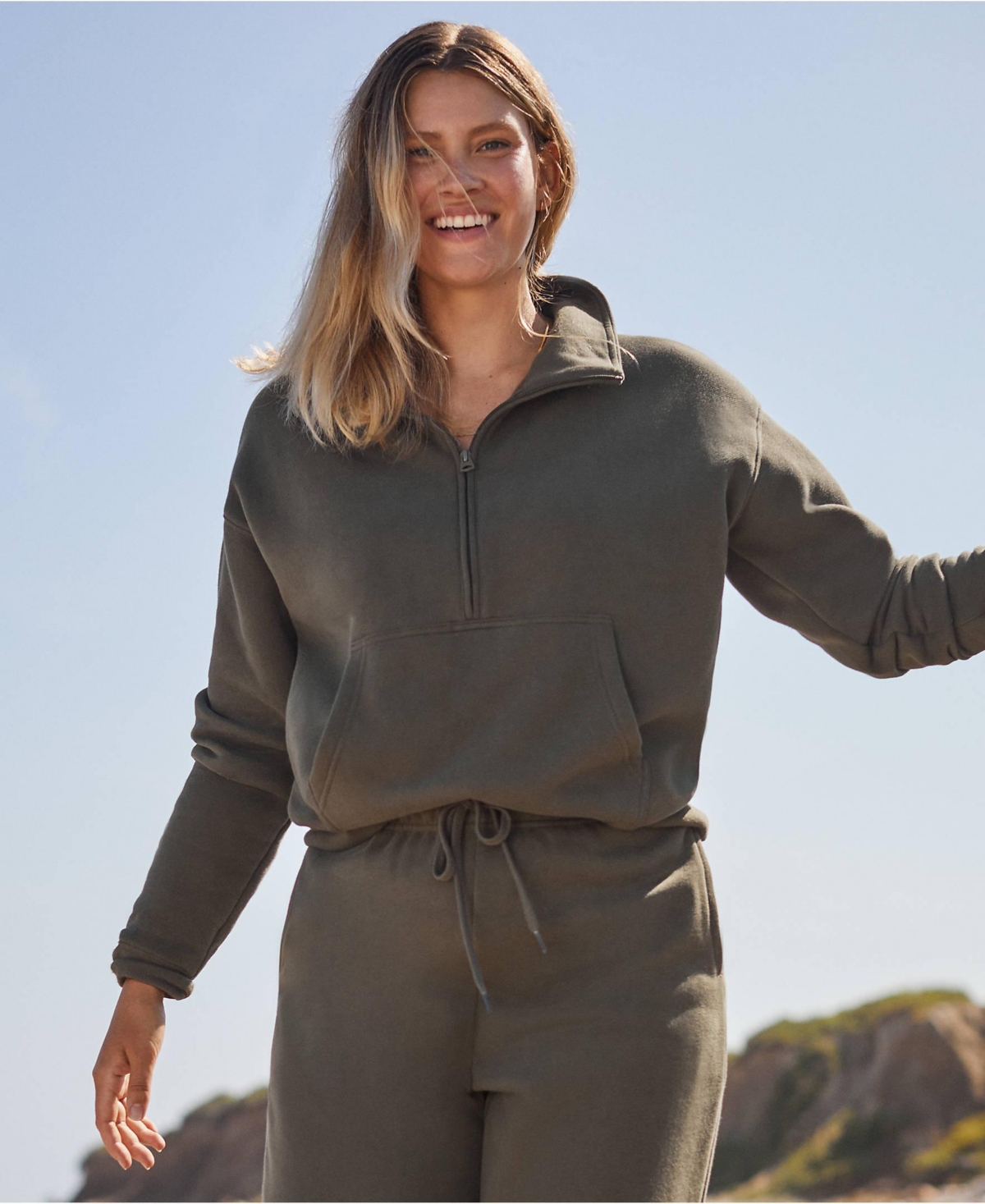 Lands' End Women's Relaxed Serious Sweats Long Sleeve 1/2 Zip Sweatshirt