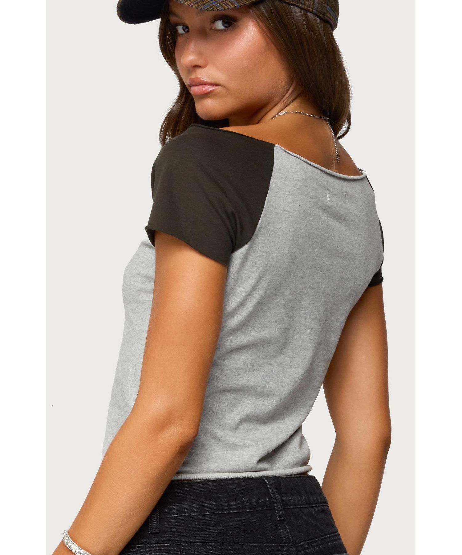 Women's Liva Contrast Raglan T Shirt