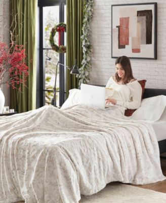 Zuri Faux Fur Blanket, Twin