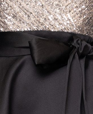 Petite Sequin Detail V-Neck Maxi Dress