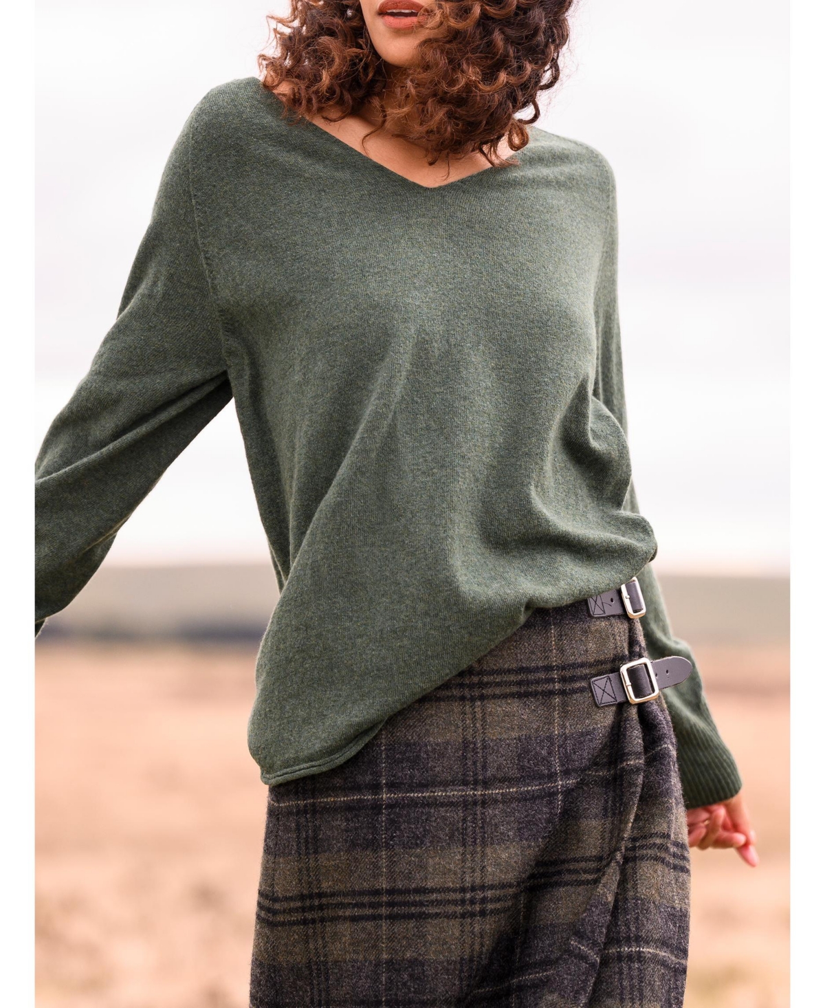 Celtic & Co. Women's Geelong Wool Slouch V-Neck Sweater