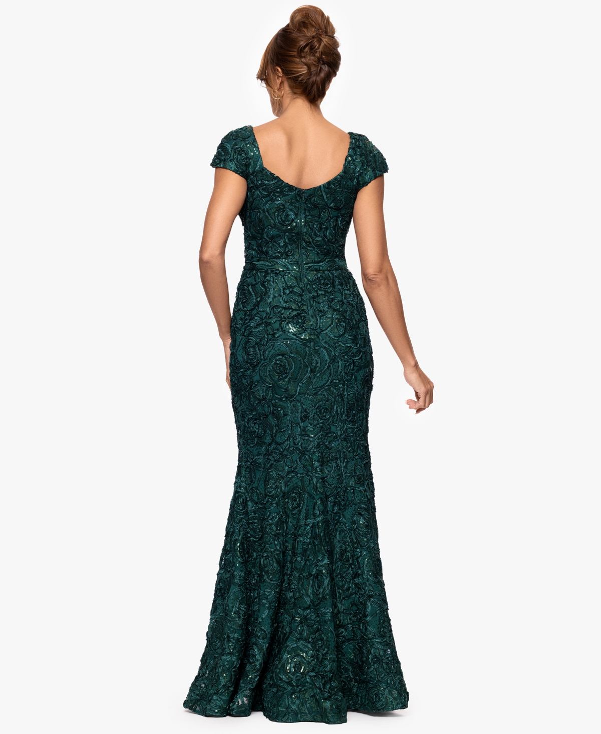 Xscape Women's Asymmetric Neck Long Dress