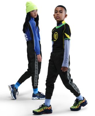 Nike - Big Kids Sportswear Club Lightweight Joggers