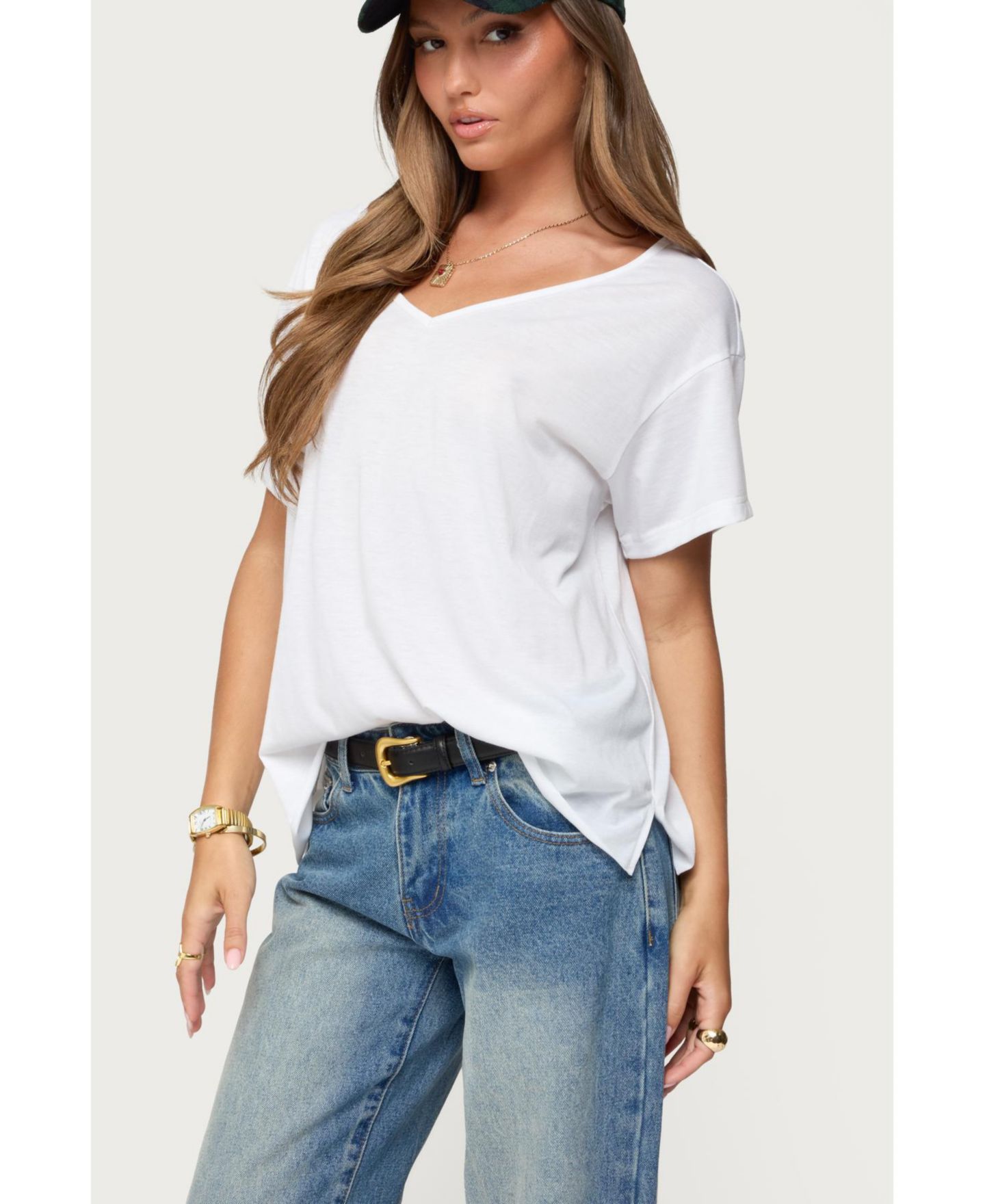 Женская футболка Edikted Sonora Oversized V Neck T, цвет: Белый — фото 4