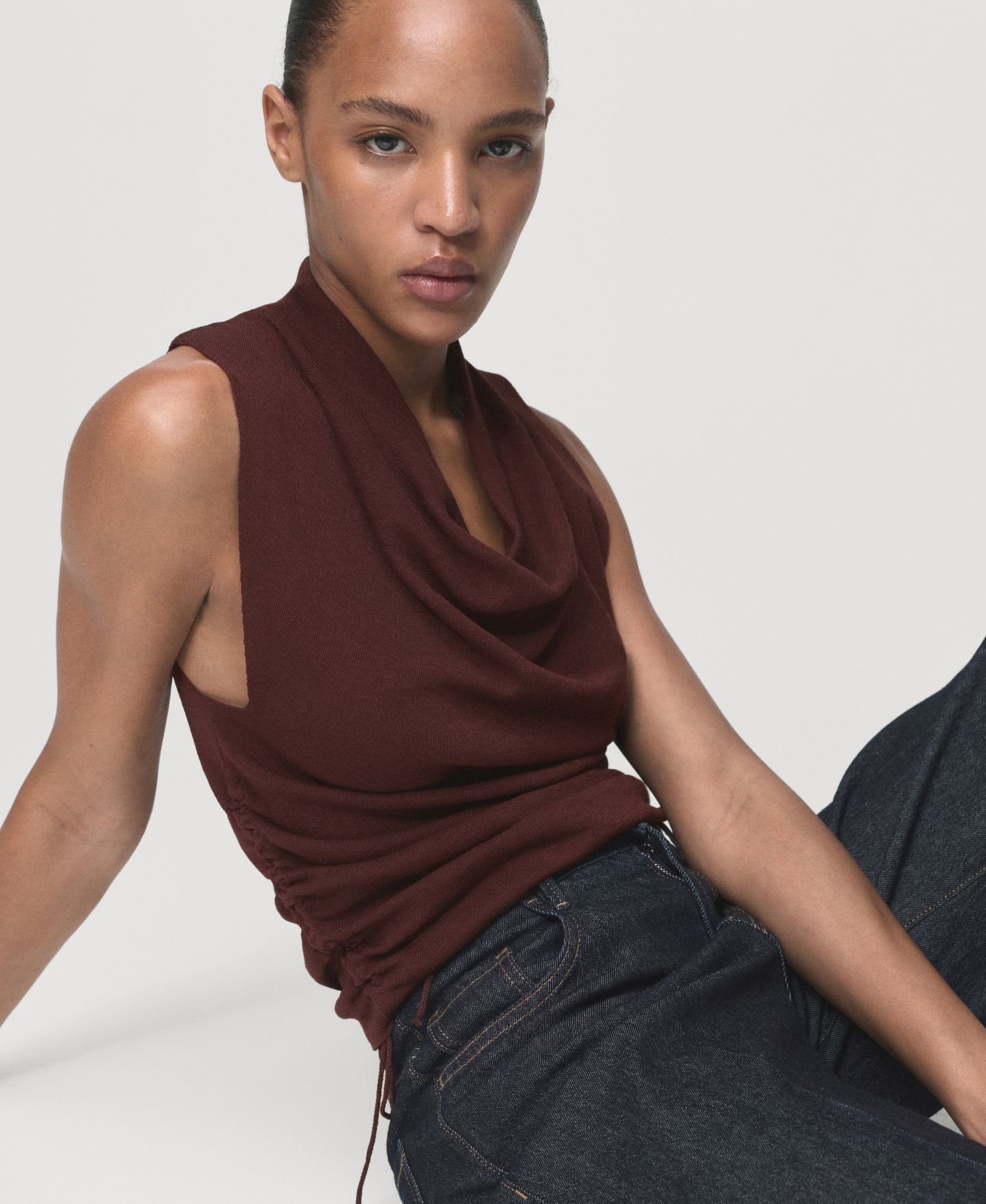 Женский топ Mango Ruched Knitted, цвет: Коричневый — фото 4