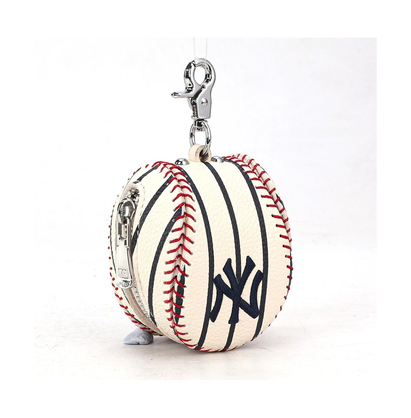 Женский брелок Montana West New York Yankees Baseball Bag Charm — фото 1