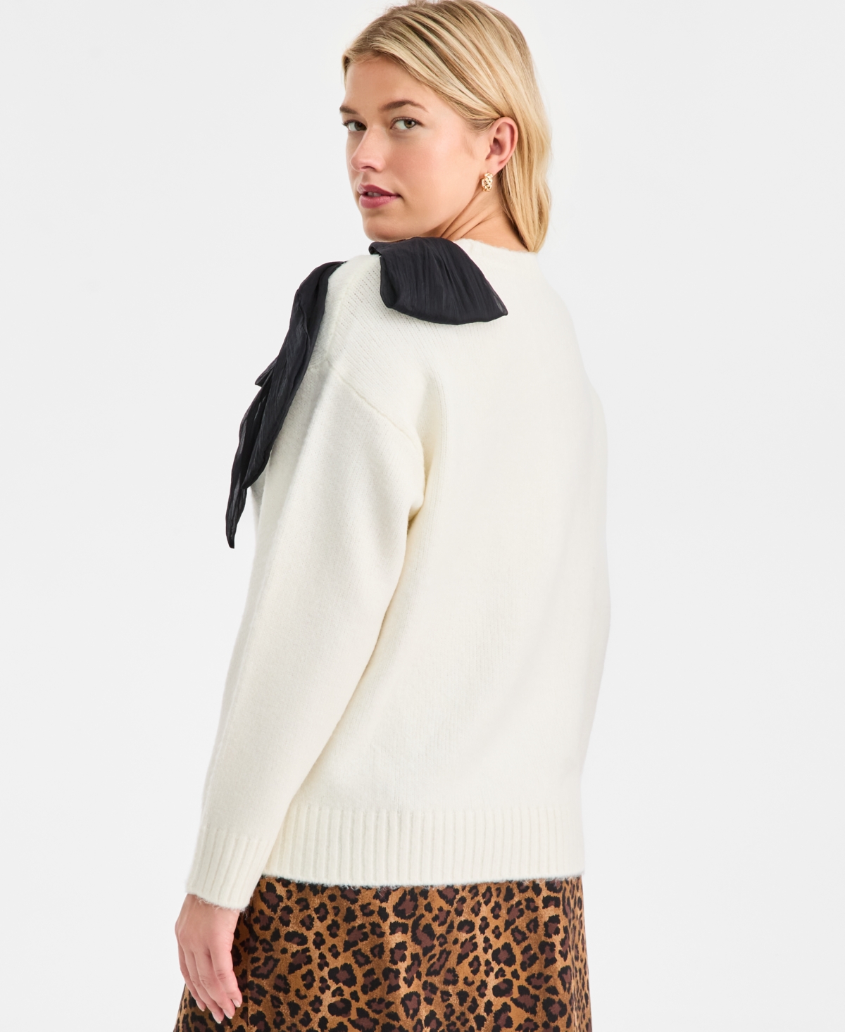 On 34th Women's Long-sleeve Bow Sweater, Macy's Exclusive In White