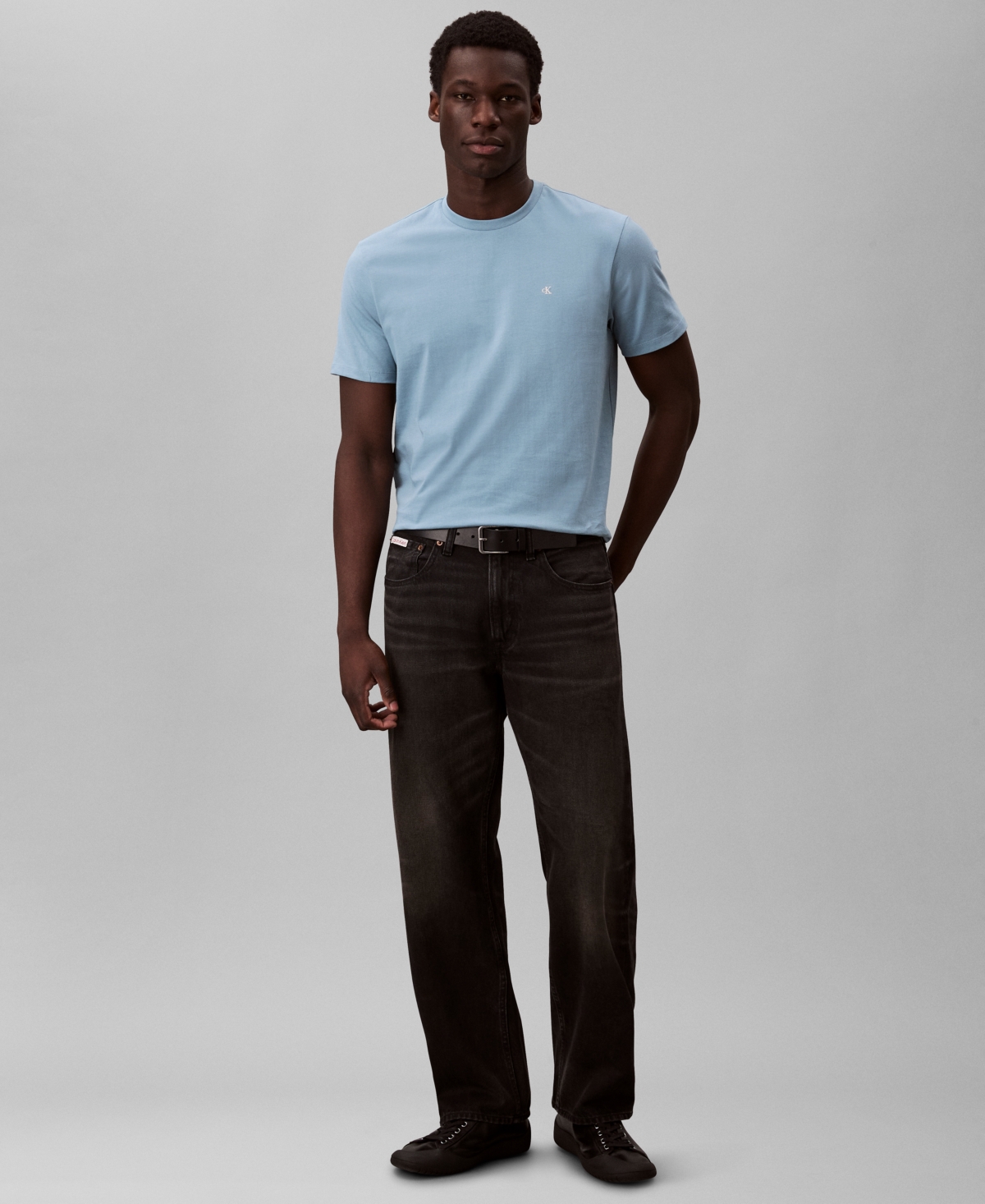 Calvin Klein Men's Solid Crewneck T-shirt In Blue