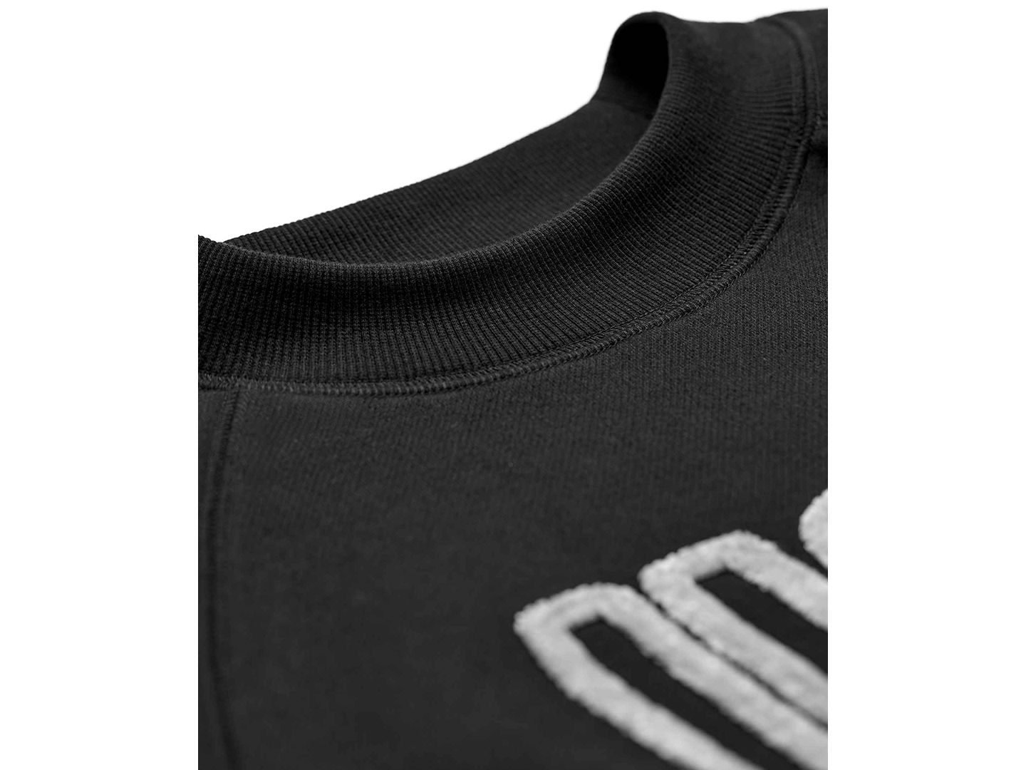 Женский свитшот UGG® Logo Crewneck, цвет: Чёрный — фото 5