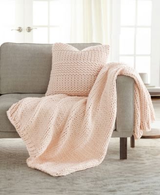 Chunky Blanket and Decorative Pillow Set, 21" x 21"
