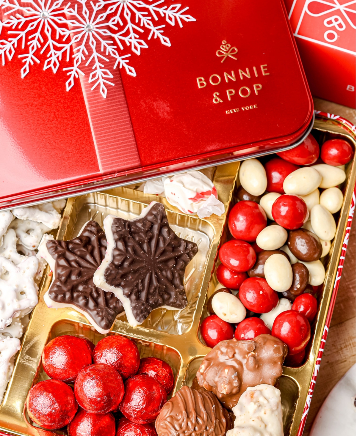 Bonnie & Pop Christmas Sweets Gift Tin, 6 Sections