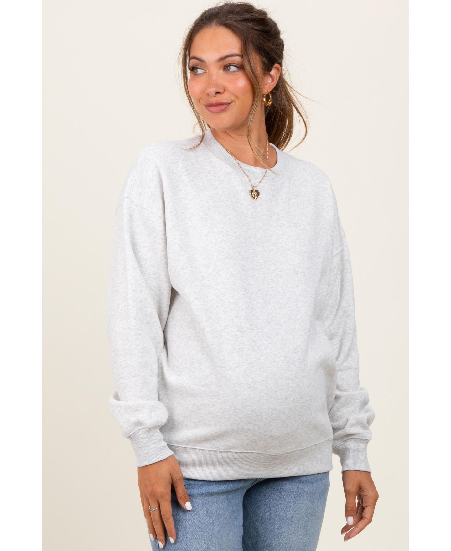 Женская толстовка Pinkblush Heather Grey Fleece Crew Neck Relaxed Fit Maternity, цвет: Меланжевый серый — фото 2