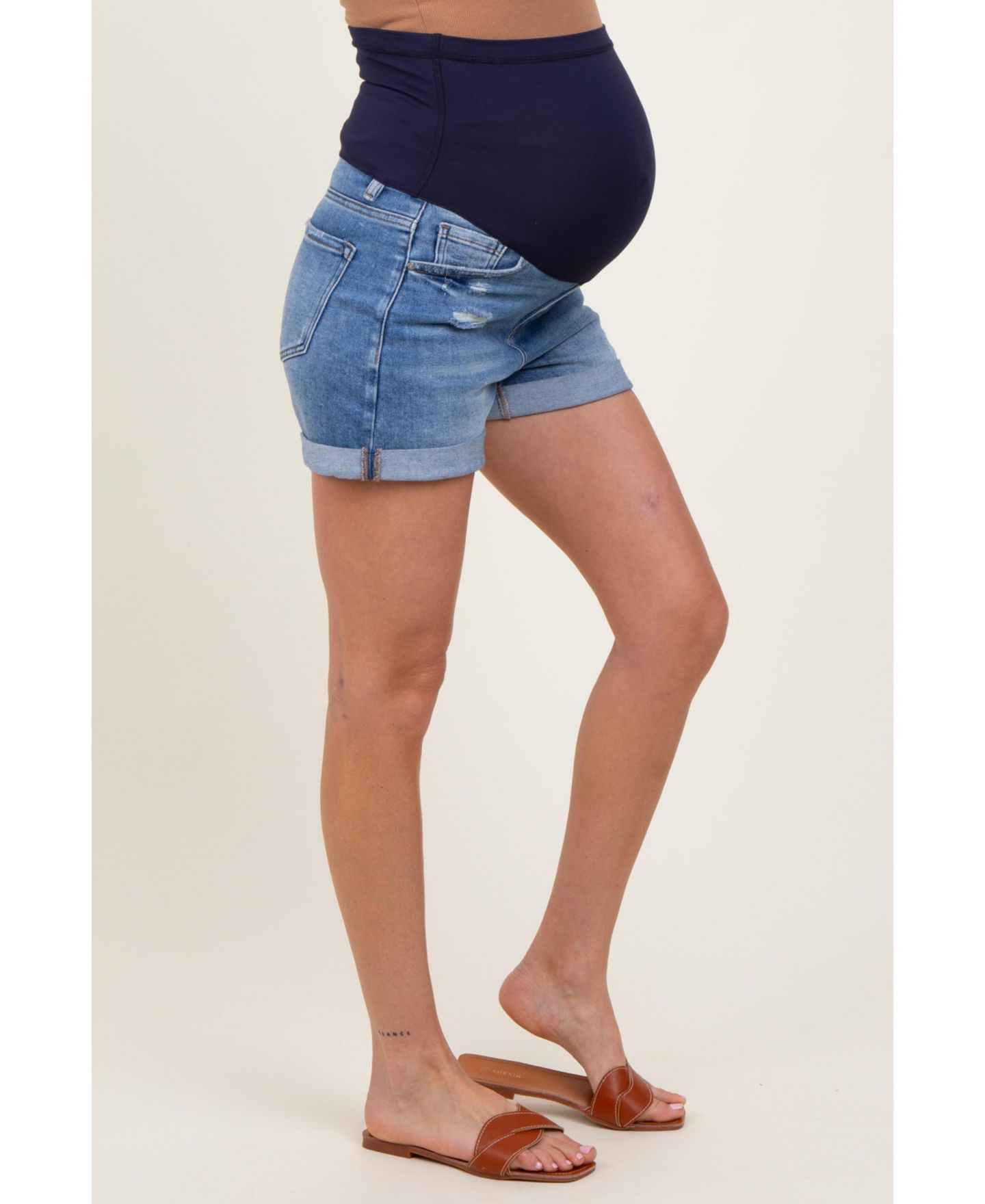 Женские шорты Pinkblush Maternity Navy Distressed Rolled Cuff Jean, цвет: Тёмно-синий — фото 2