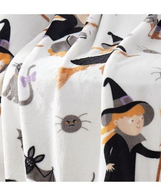 Ultra Soft Plush Halloween Friendly Witches & Bats Throw, 50" x 70"