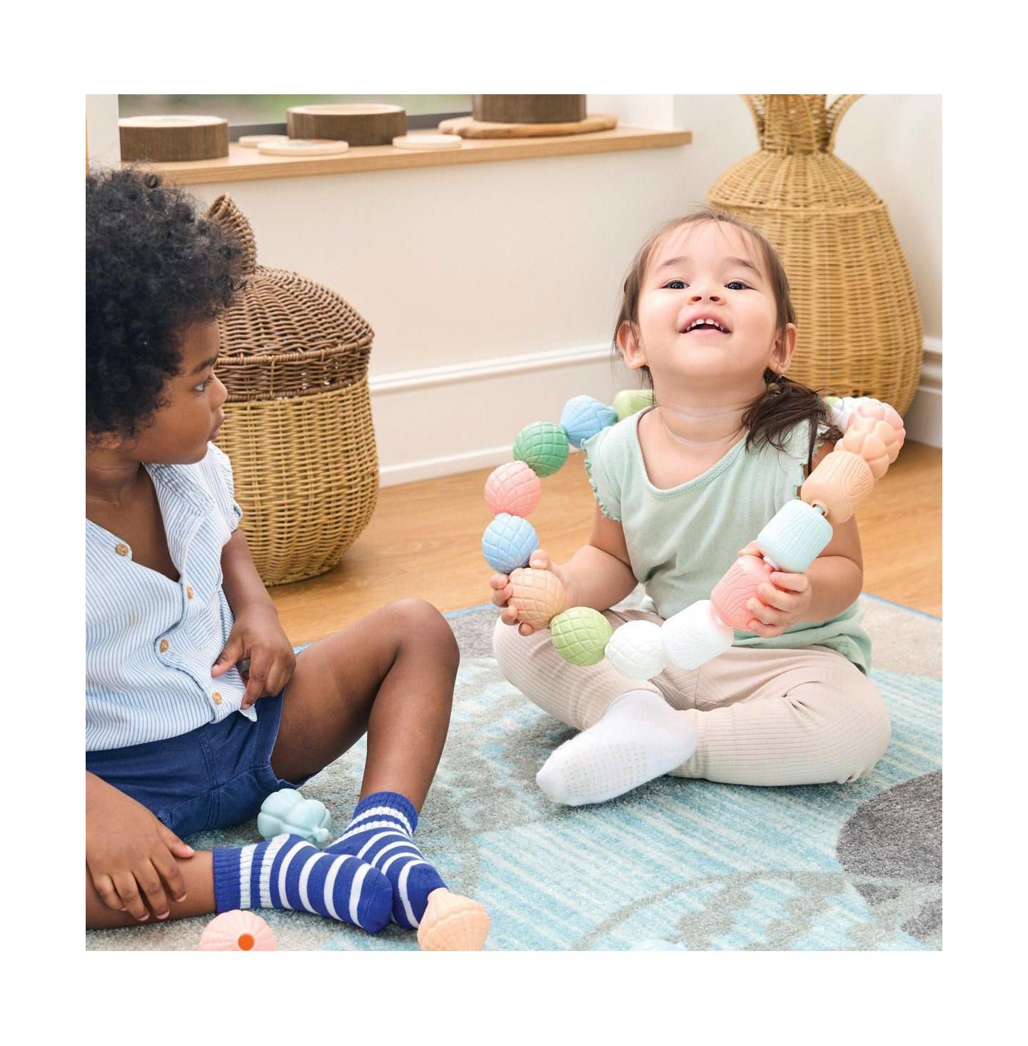Детский конструктор Kaplan Early Learning Nature Easy-Link Friction-Fit 35-Piece Building Set, 12 Months and Up, цвет: Разноцветный — фото 2
