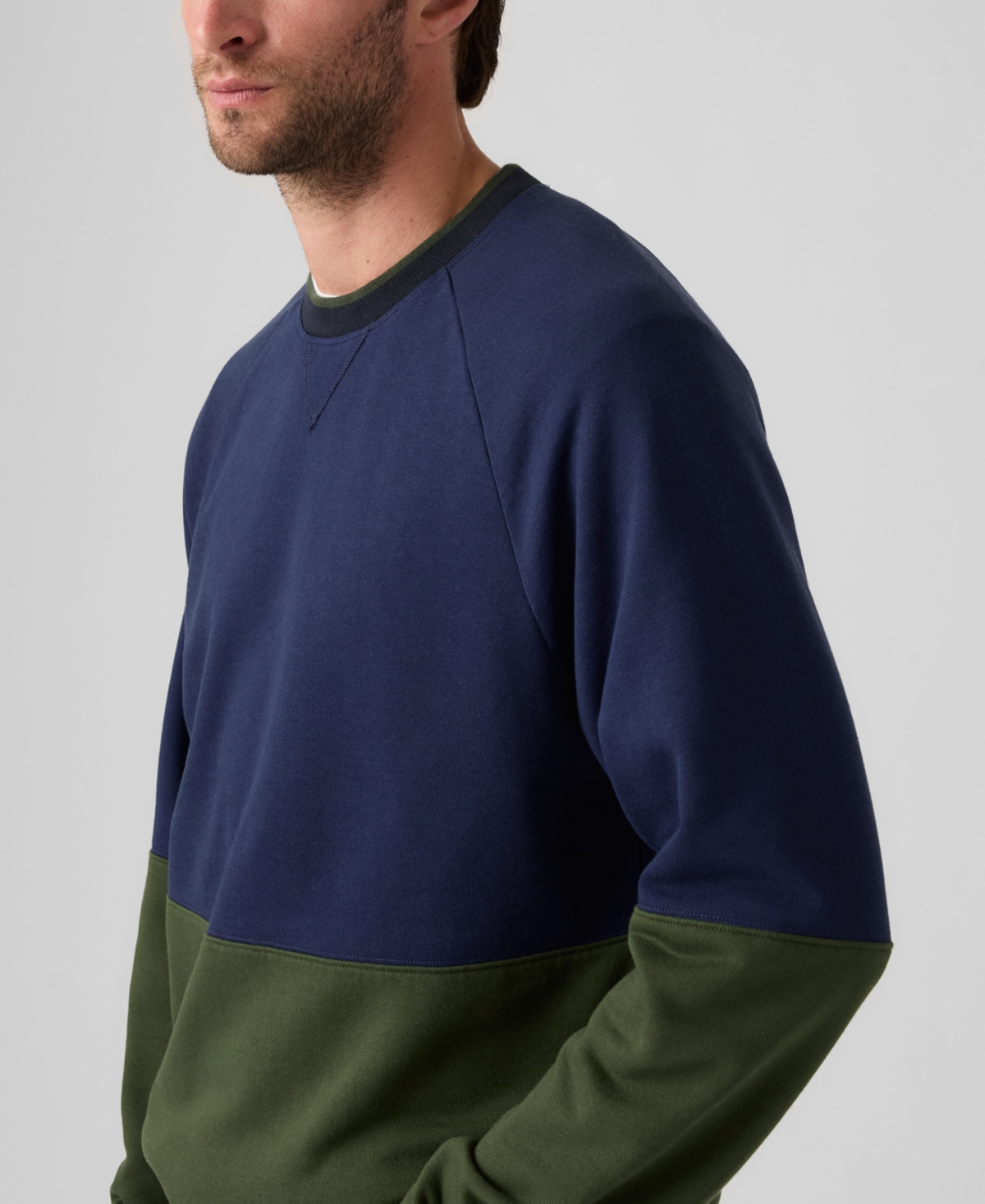 Levi's Levi' Men's Relaxed Fit Crewneck Long Sleeve Red Tab Logo Sweatshirt In Blue
