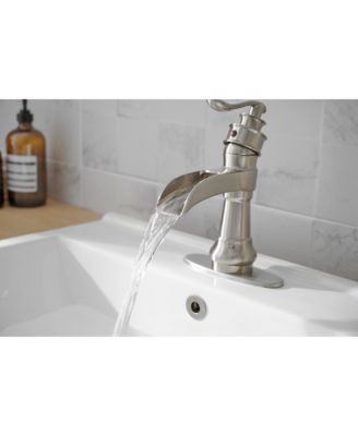 Single Hole Single-Handle Low-Arc Bathroom Faucet in Matte Black