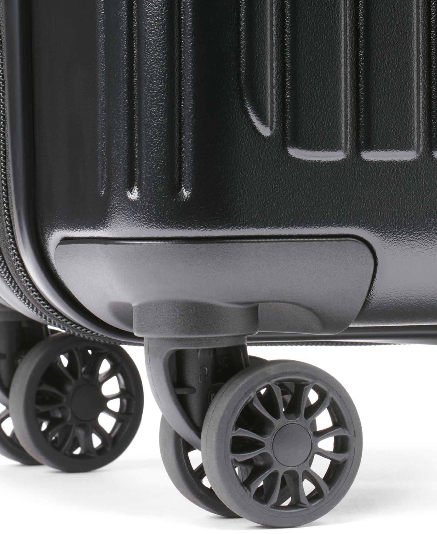 Чемодан KARL LAGERFELD PARIS Sentimental Voyage 30" Upright Luggage, цвет: Чёрный — фото 5