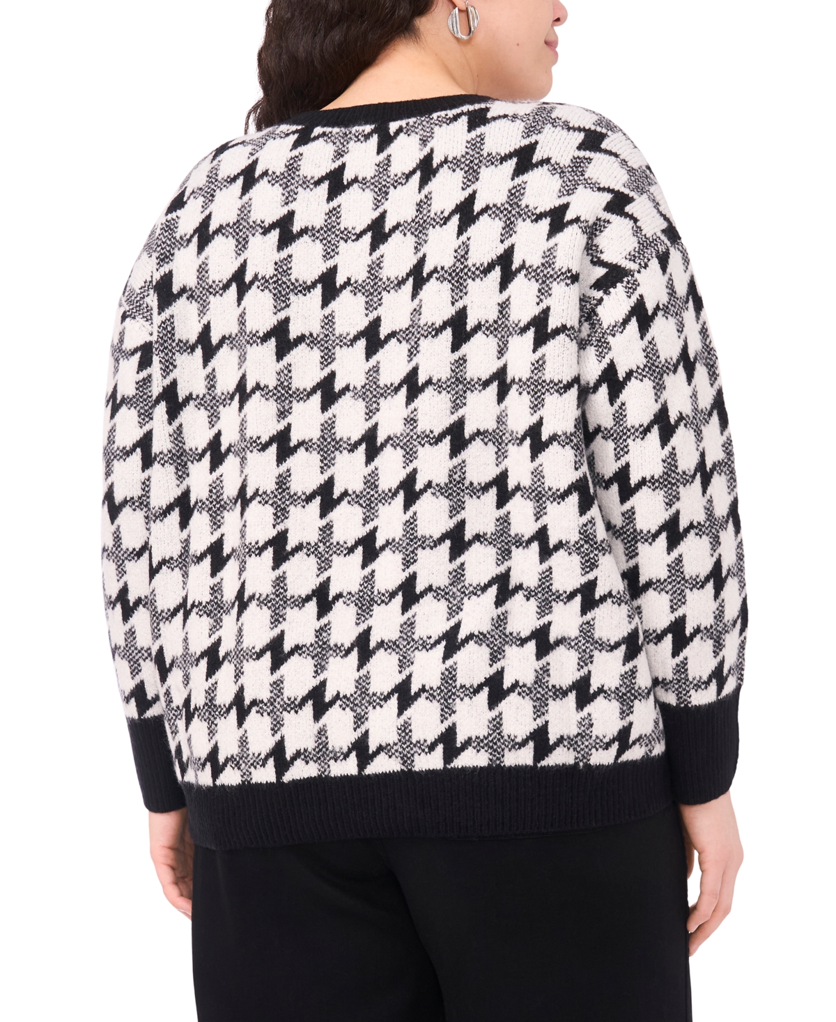 Vince Camuto Plus Houndstooth Long Sleeve Crewneck Sweater