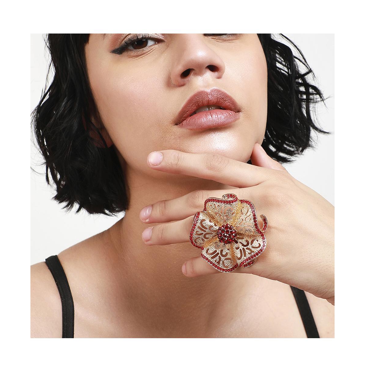 Sohi Stone Setting Flower Ring In Red