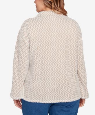 Plus Size Zig Zag Snappy Sweater Knit Top