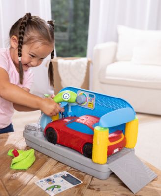 Melissa & Doug Water Wow Car Wash Play Set